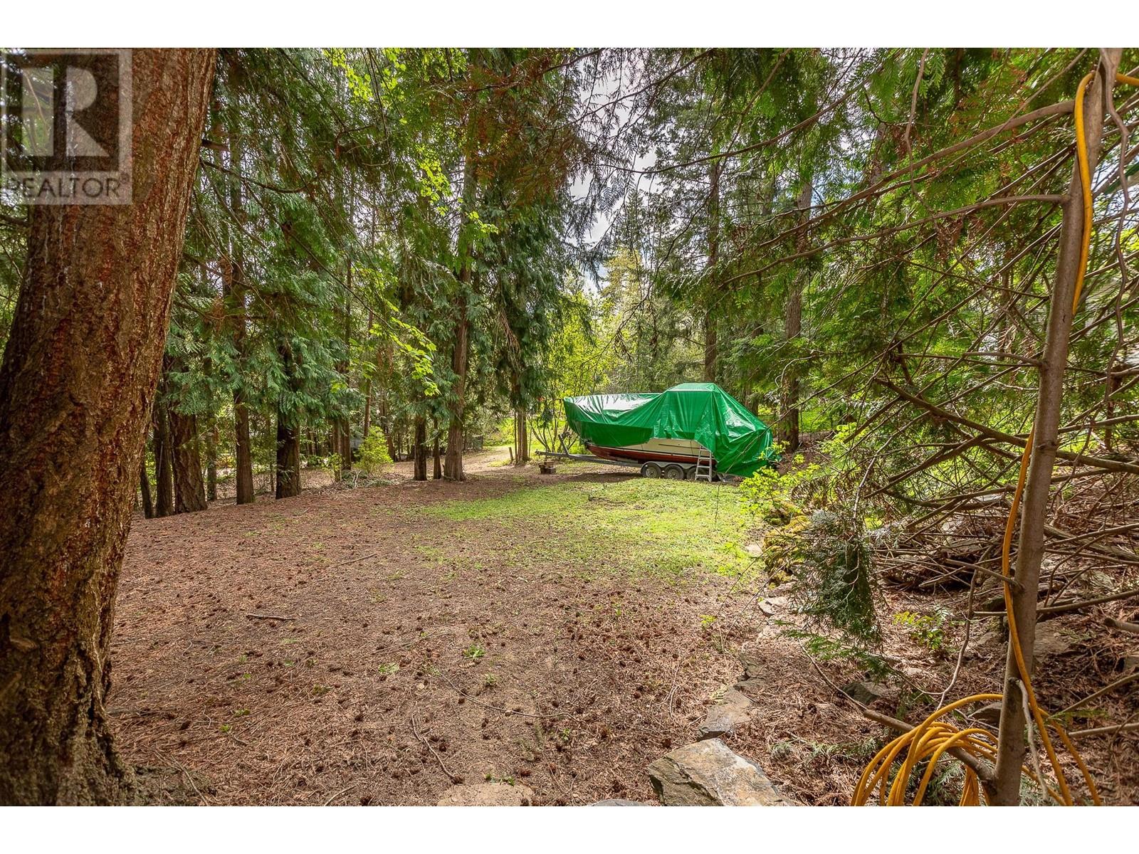 2710 Tranquil Place, Blind Bay, British Columbia  V0E 1H0 - Photo 16 - 10311554