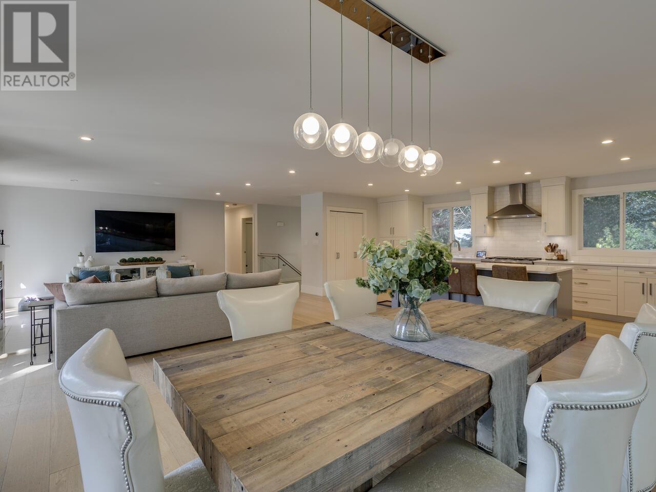 1350 Queens Avenue, West Vancouver, British Columbia  V7T 2H9 - Photo 13 - R2879879