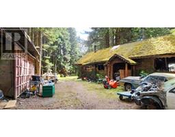 24 CHINOOK AVENUE, kitimat, British Columbia