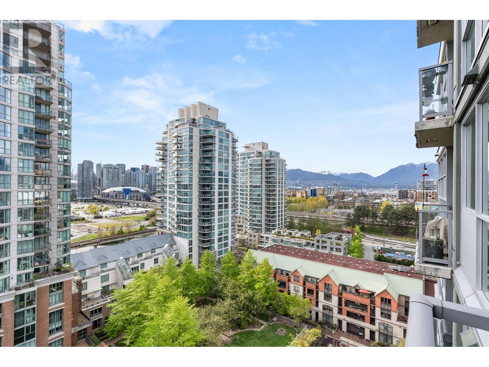 Listing Picture 31 of 37 : 1306 189 NATIONAL AVENUE, Vancouver / 溫哥華 - 魯藝地產 Yvonne Lu Group - MLS Medallion Club Member