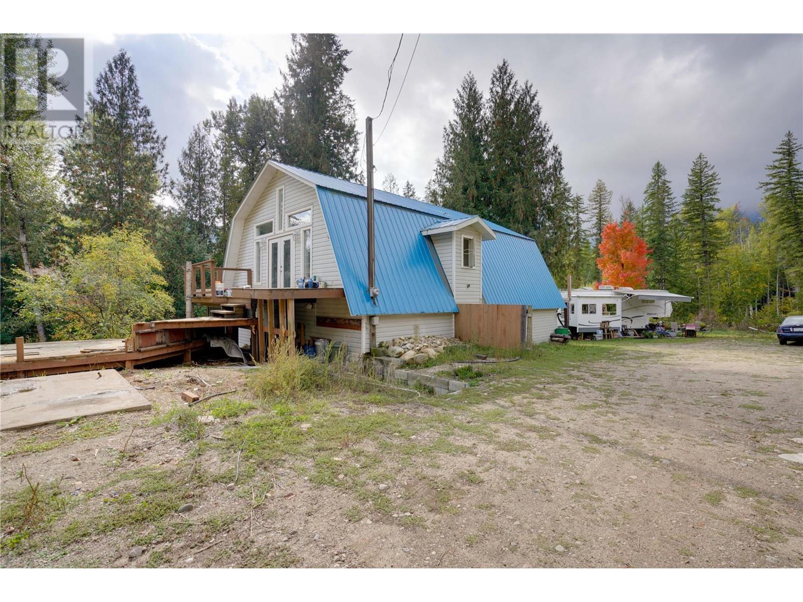 2561 Enderby Mabel Lake Road, Enderby, British Columbia  V0E 1V5 - Photo 52 - 10286695
