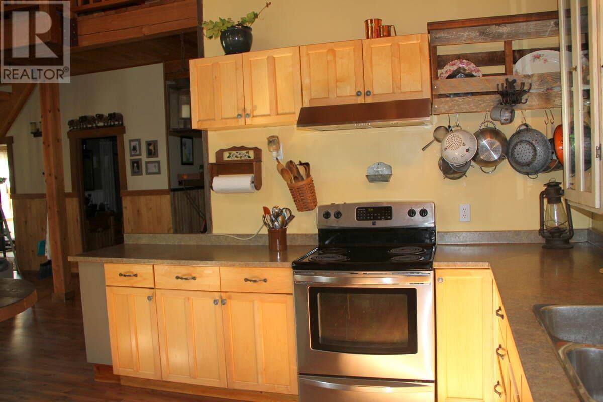 3222 Beaver Valley Road, Williams Lake, British Columbia  V0L 1G0 - Photo 15 - R2880282