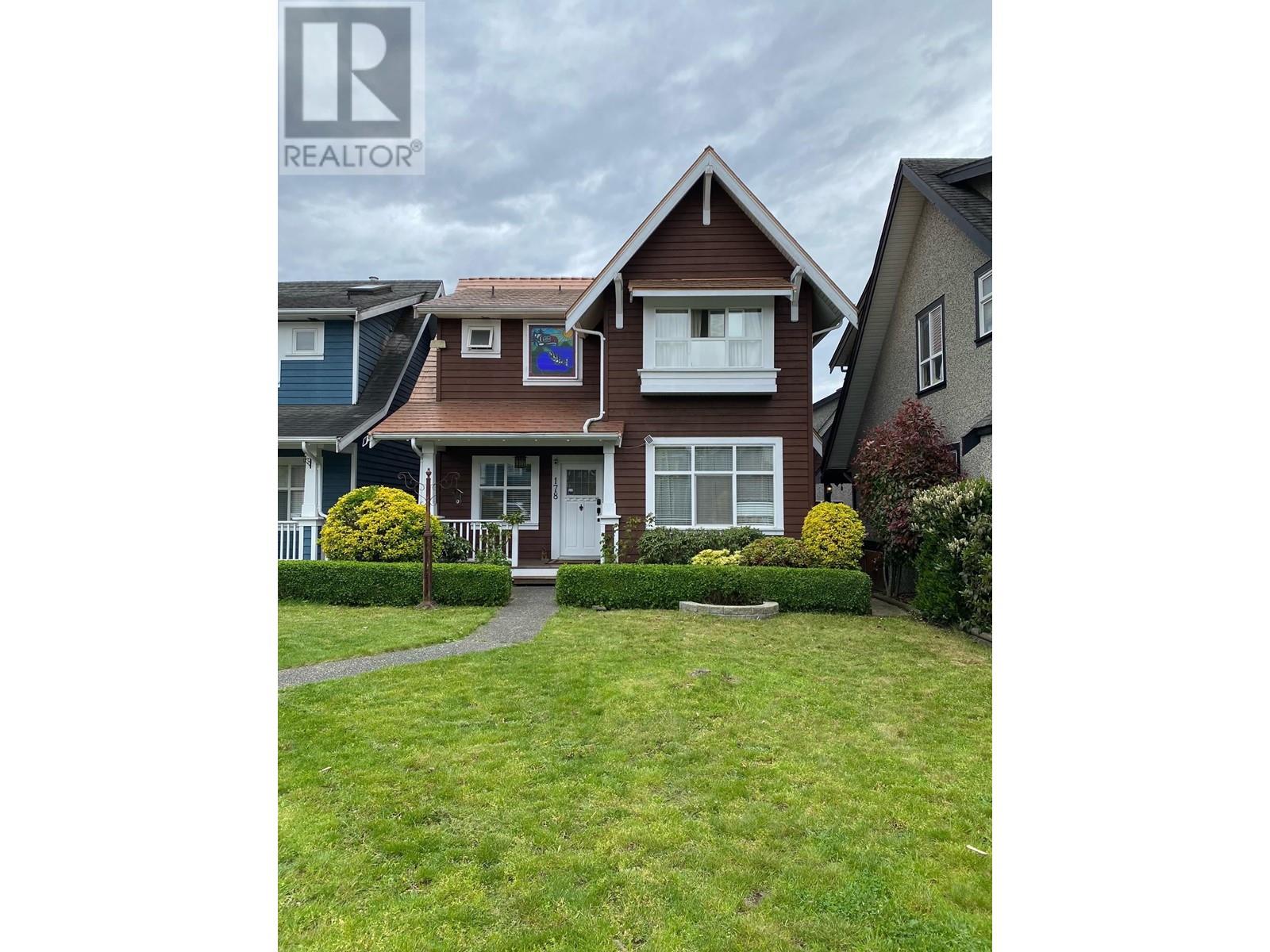 178 Pier Place, New Westminster, British Columbia  V3M 7A2 - Photo 1 - R2880318