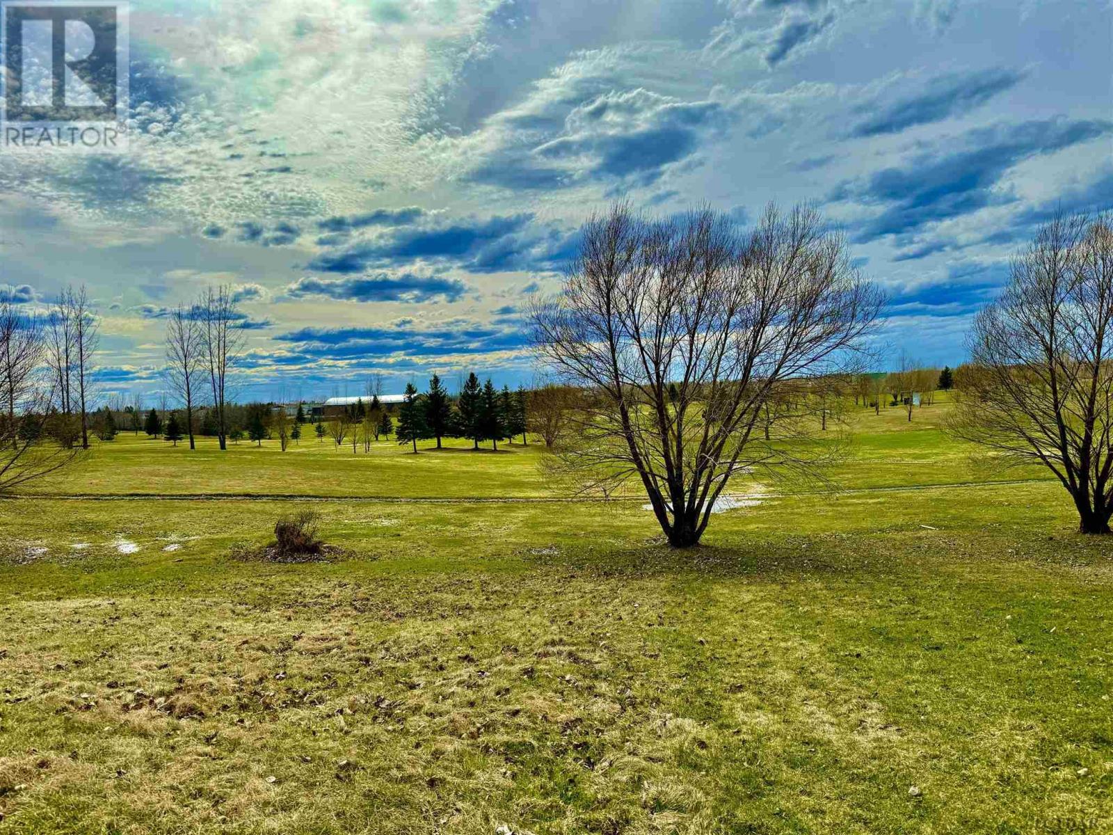 228 And 232 Ross Rd, Smooth Rock Falls, Ontario P0L 2B0 (26538812)