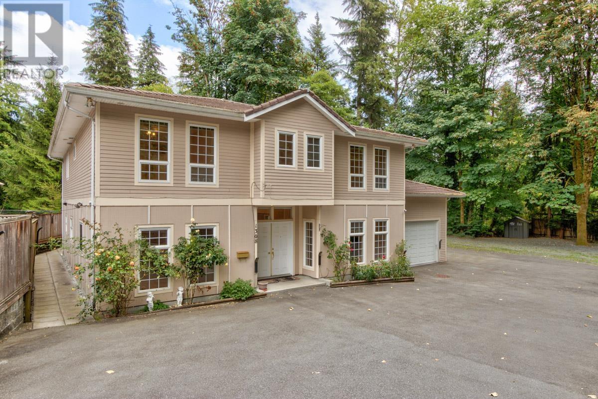 1308 Taylor Way, West Vancouver, British Columbia  V7T 2K3 - Photo 1 - R2880409
