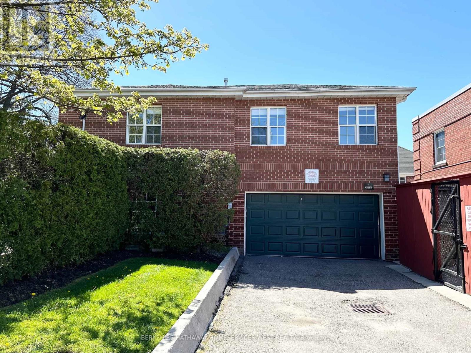 Ch1 - 7 Airdrie Road, Toronto, Ontario  M4G 3A4 - Photo 1 - C8316328