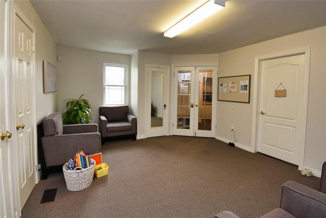 581 Plains Road E, Burlington, Ontario  L7T 2E6 - Photo 17 - H4192973