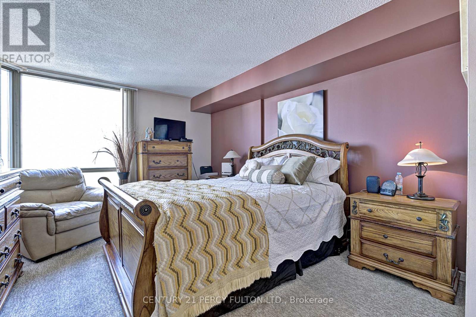 1005 - 25 Fairview Road W, Mississauga, Ontario  L5B 3Y8 - Photo 12 - W8316564