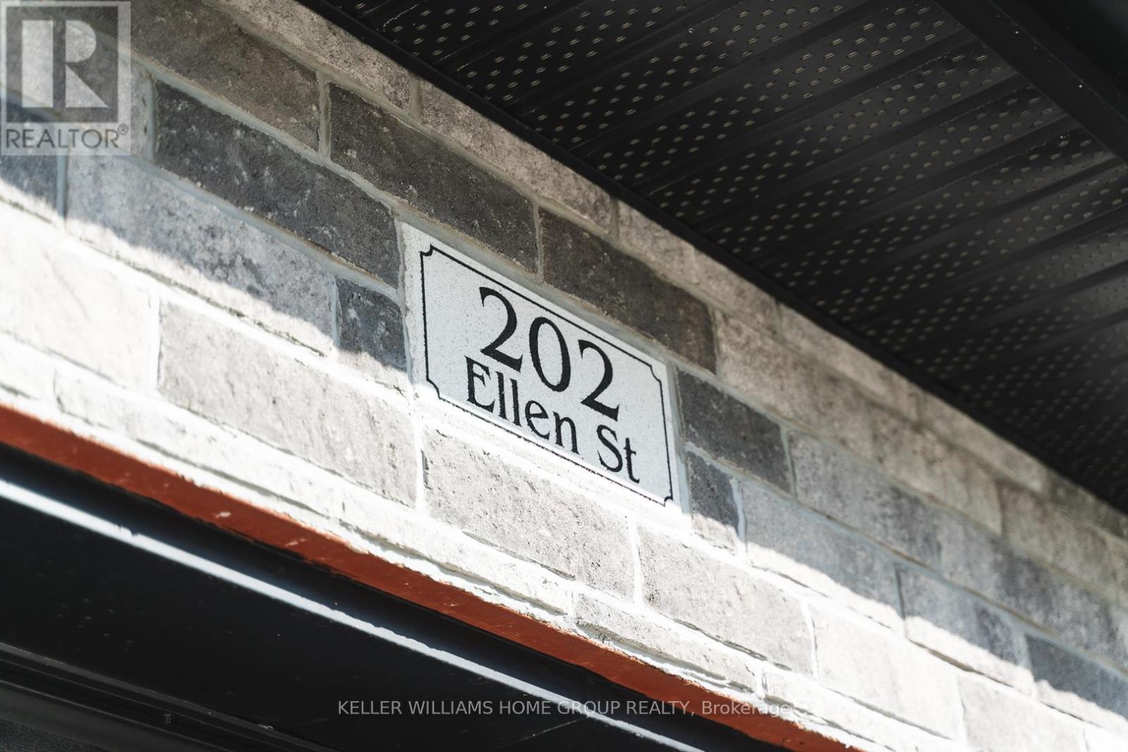 202 Ellen Street, North Perth, Ontario  N0G 1B0 - Photo 10 - X8316424