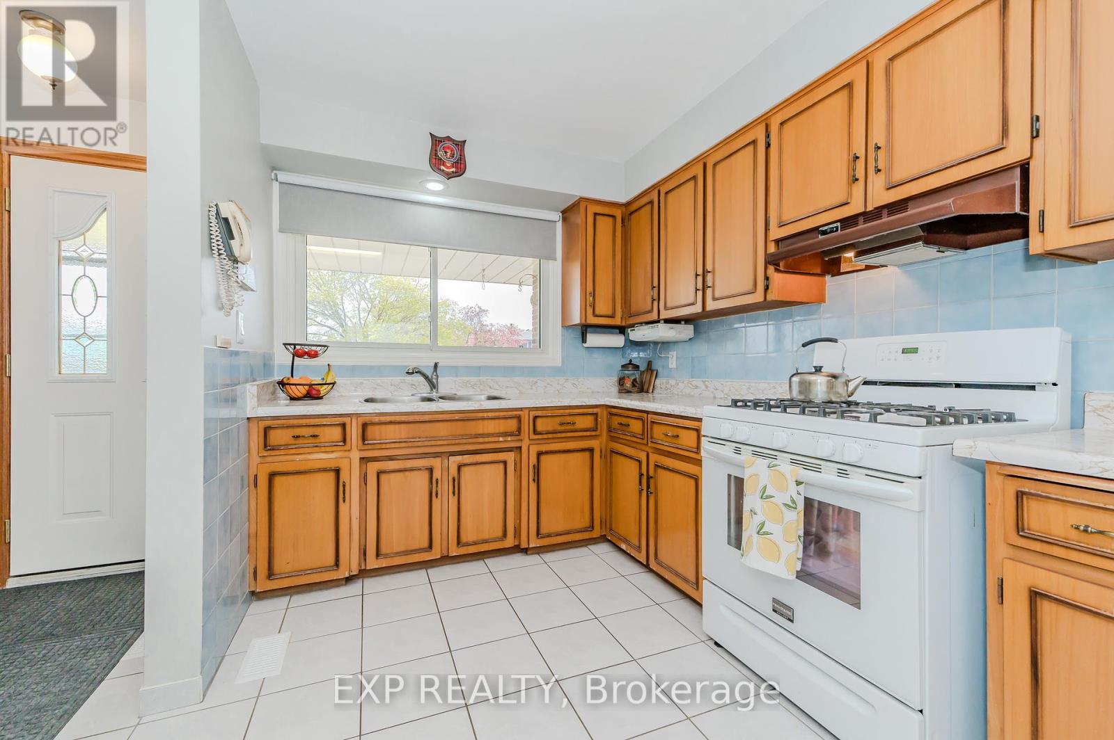 662 College Avenue W, Guelph, Ontario  N1G 1T8 - Photo 12 - X8316660