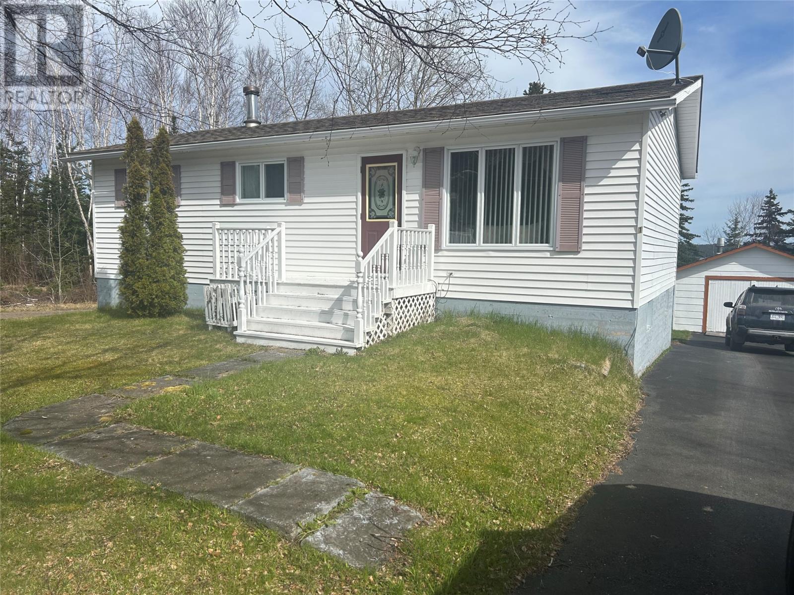 1 Main Road, Browns Arm, Newfoundland & Labrador