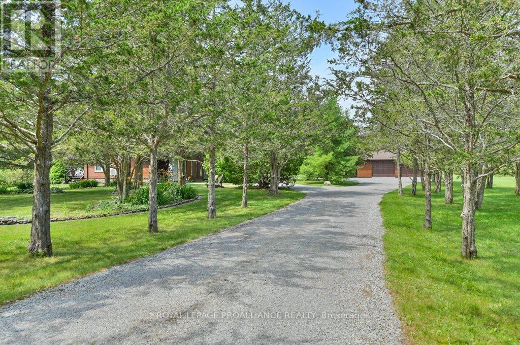 1156 Christian Road, Prince Edward County, Ontario  K0K 1G0 - Photo 3 - X8318622