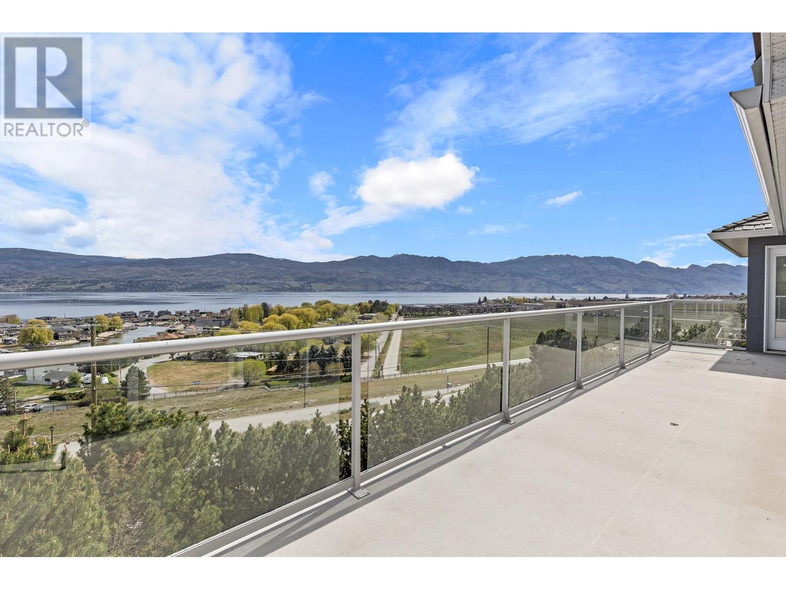 3513 EMPIRE Place West Kelowna, BC V4T1Y5_9