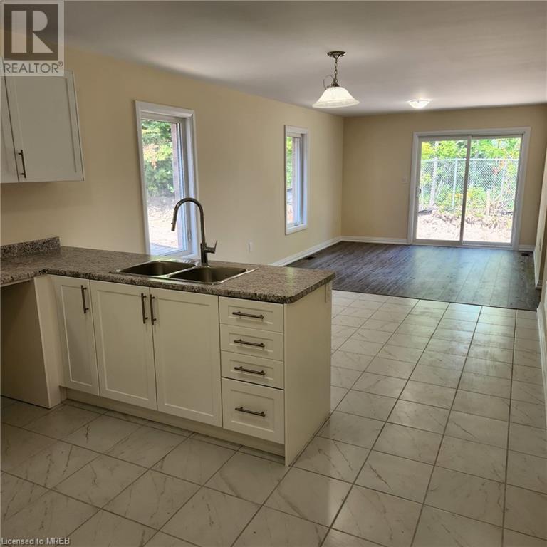 24 Revol Road Road, Penetanguishene, Ontario  L9M 1N8 - Photo 5 - 40585780