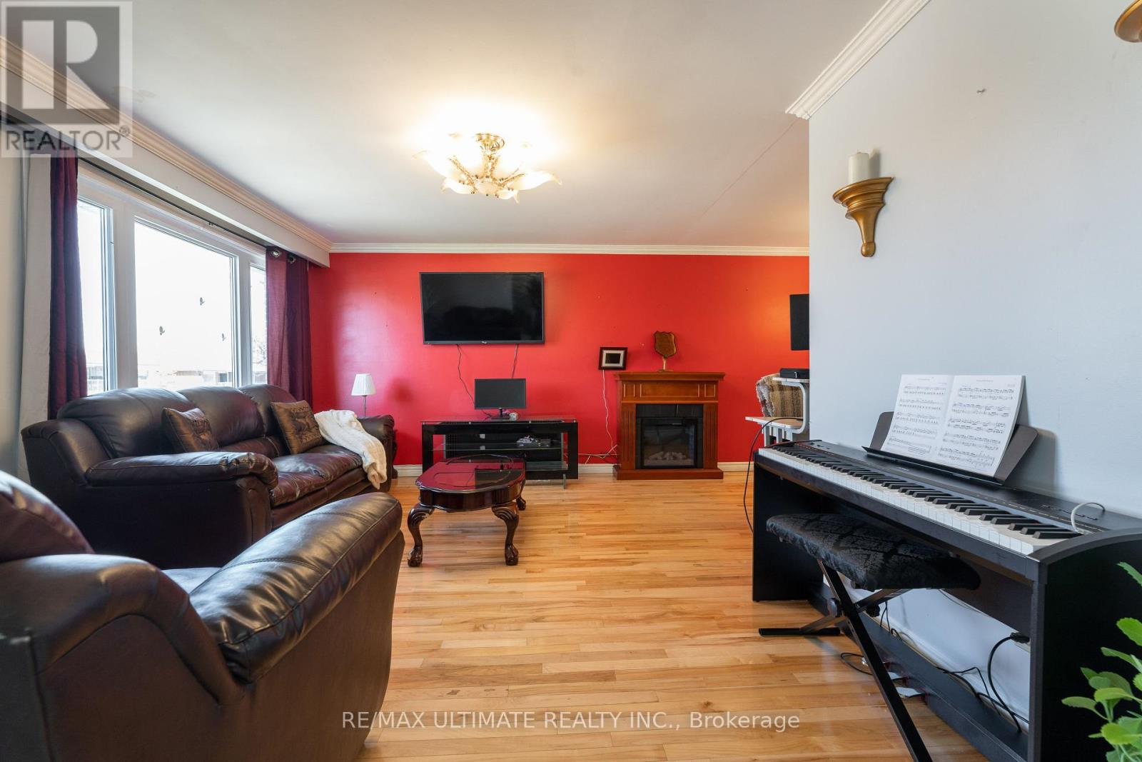 7525 Langworthy Drive, Mississauga, Ontario  L4T 2R8 - Photo 4 - W8319160
