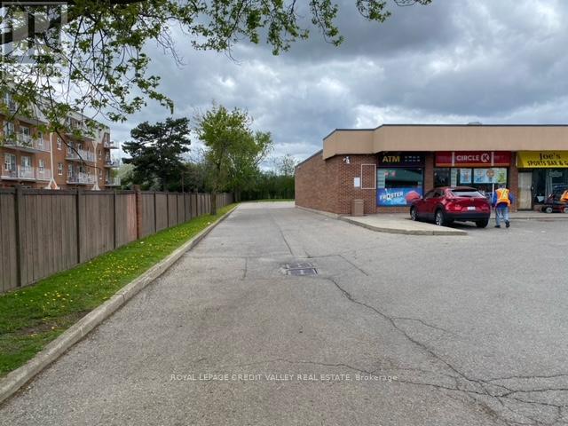 51 Mcmurchy Avenue S, Brampton, Ontario  L6Y 1Y5 - Photo 13 - W8319252