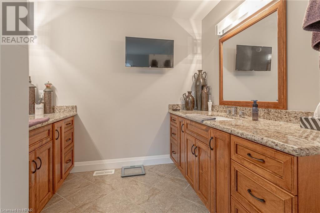17 Brown Street, Stratford, Ontario  N5A 0B8 - Photo 34 - 40548389