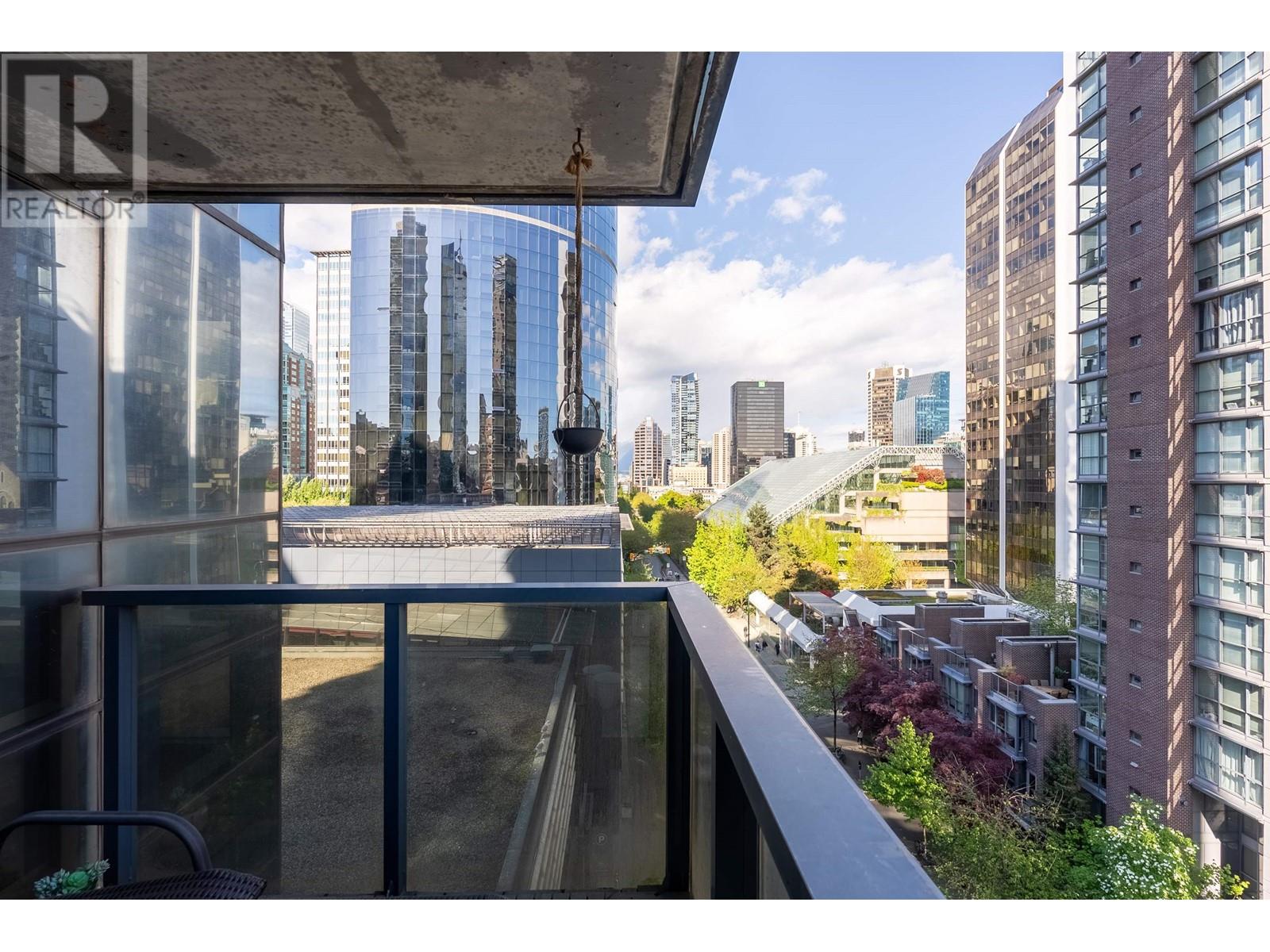 708 1050 Burrard Street, Vancouver, British Columbia  V6Z 2S3 - Photo 14 - R2878298