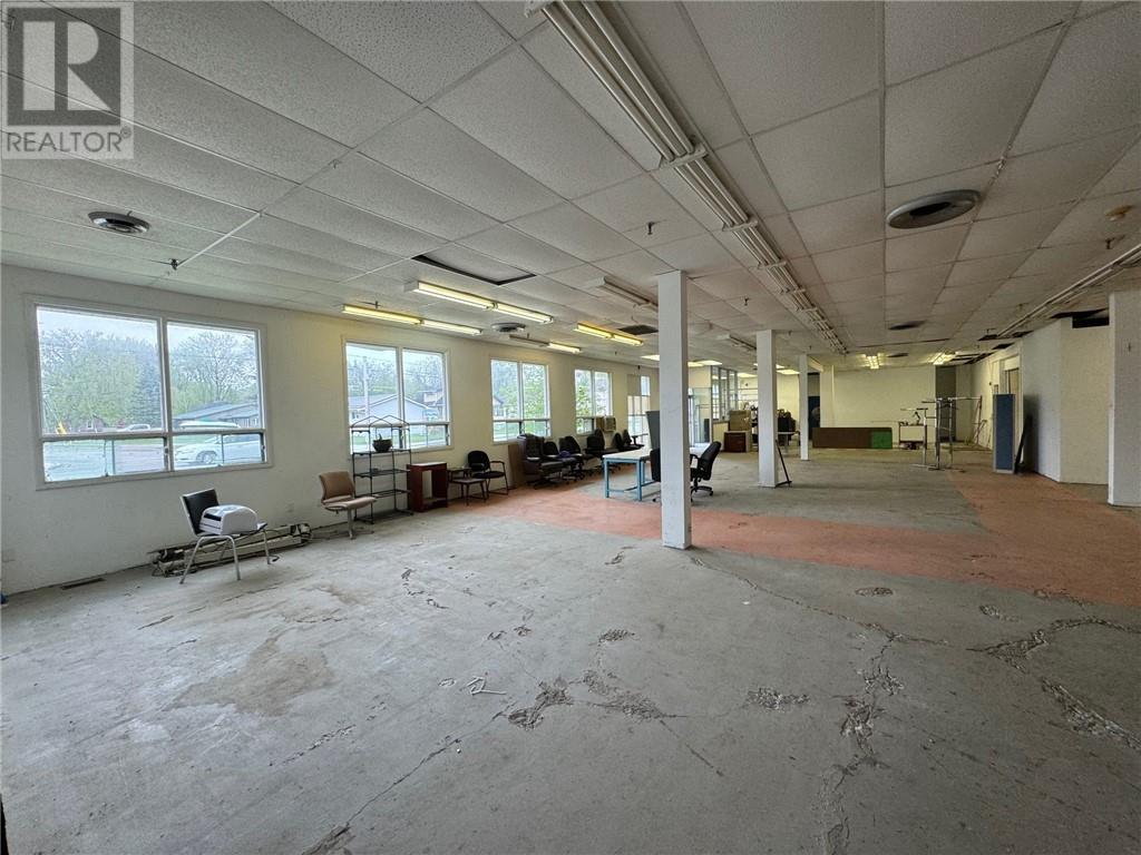 130 North Augusta Road, Brockville, Ontario  K6V 2X9 - Photo 3 - 1391135