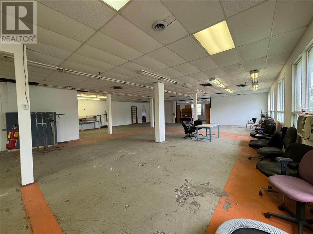 130 North Augusta Road, Brockville, Ontario  K6V 2X9 - Photo 6 - 1391135