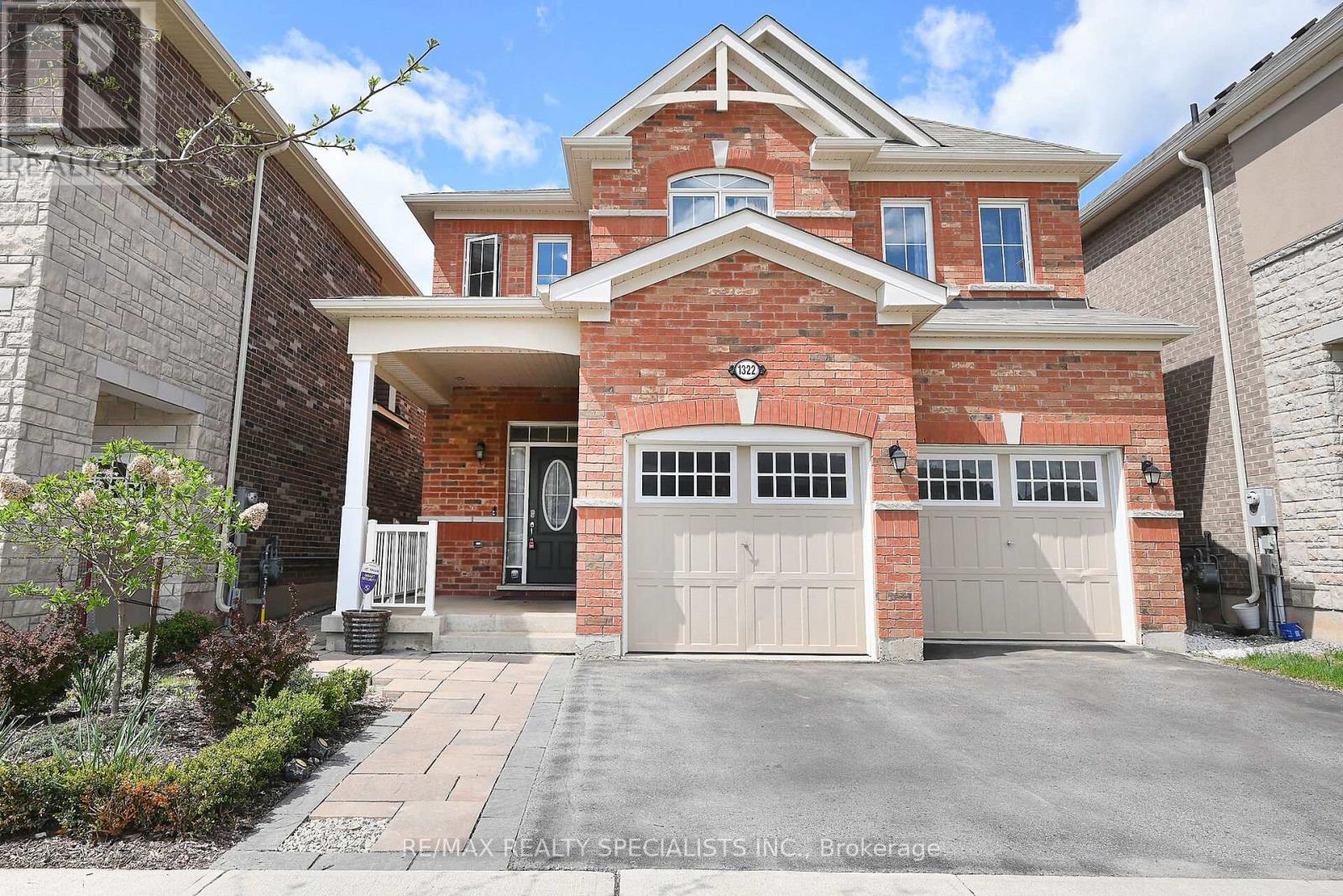 <h3>$1,369,000</h3><p>1322 Orr Terrace E, Milton, Ontario</p>
