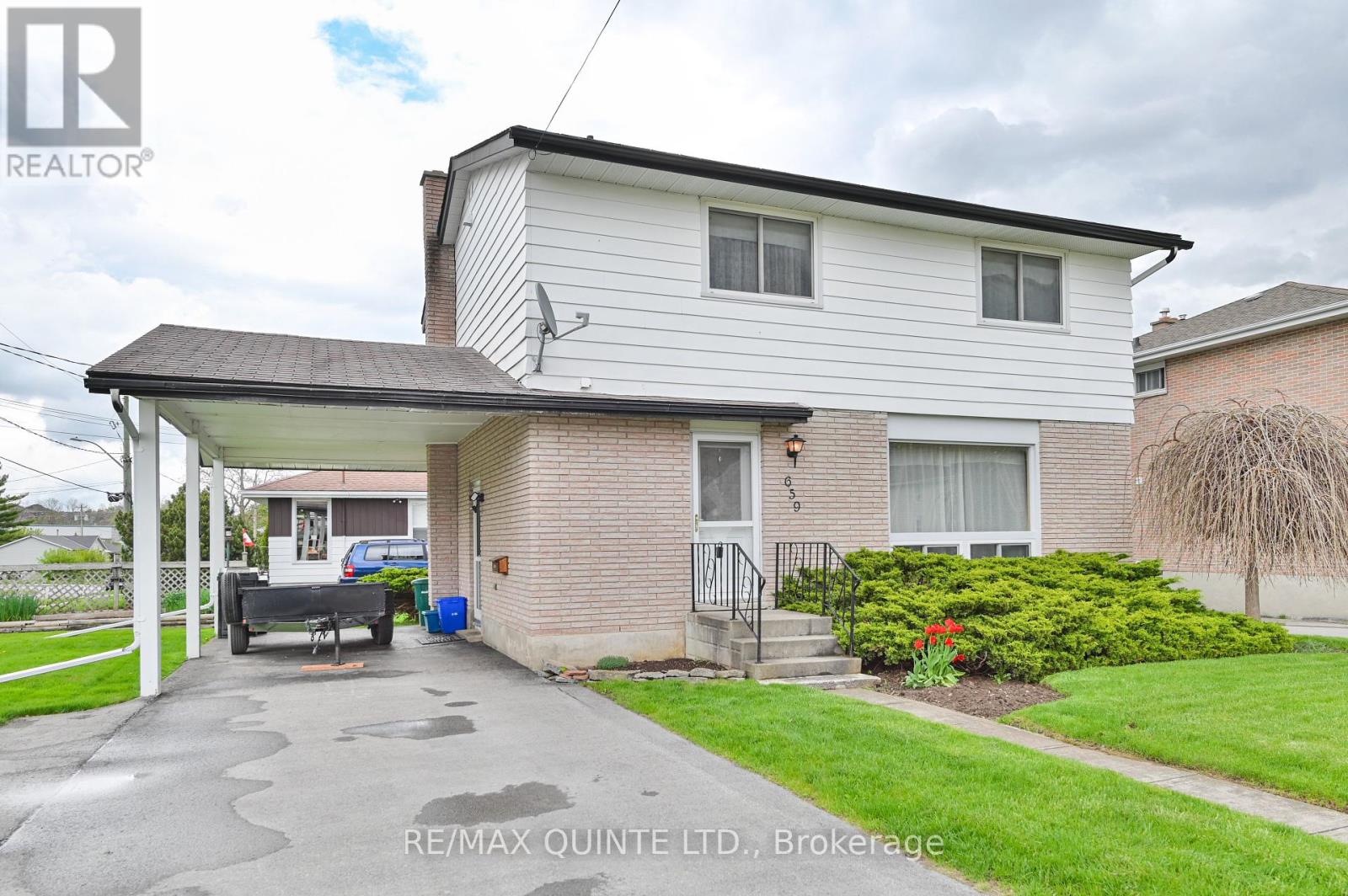 659 Front St, Quinte West, Ontario  K8V 4R8 - Photo 2 - X8322100