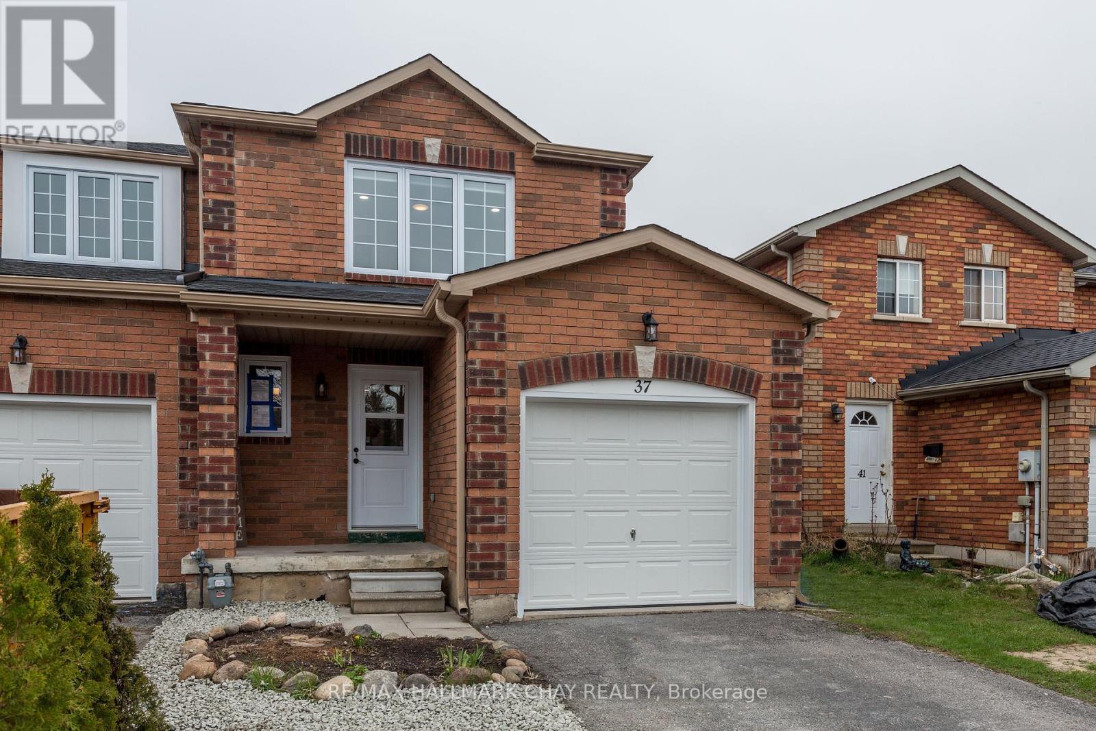 37 Black Cherry Crescent, Barrie, Ontario  L4N 9L1 - Photo 2 - S8322844