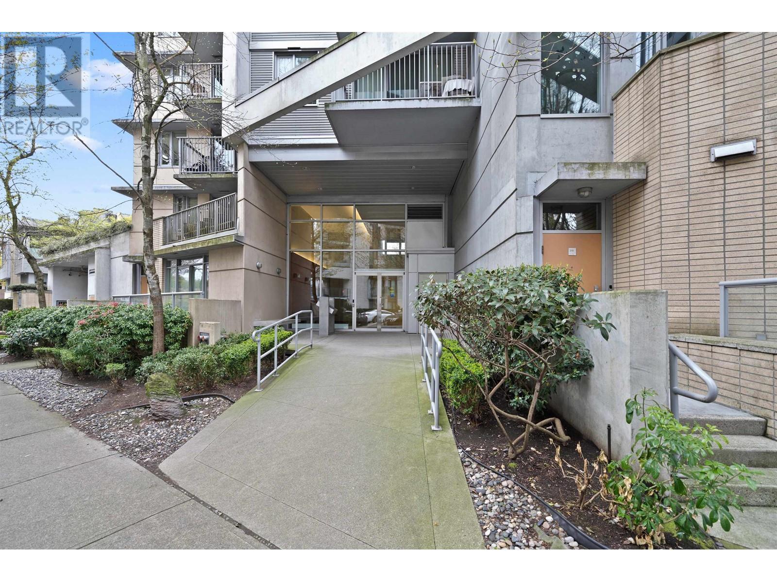 Listing Picture 32 of 32 : 701 328 E 11TH AVENUE, Vancouver / 溫哥華 - 魯藝地產 Yvonne Lu Group - MLS Medallion Club Member
