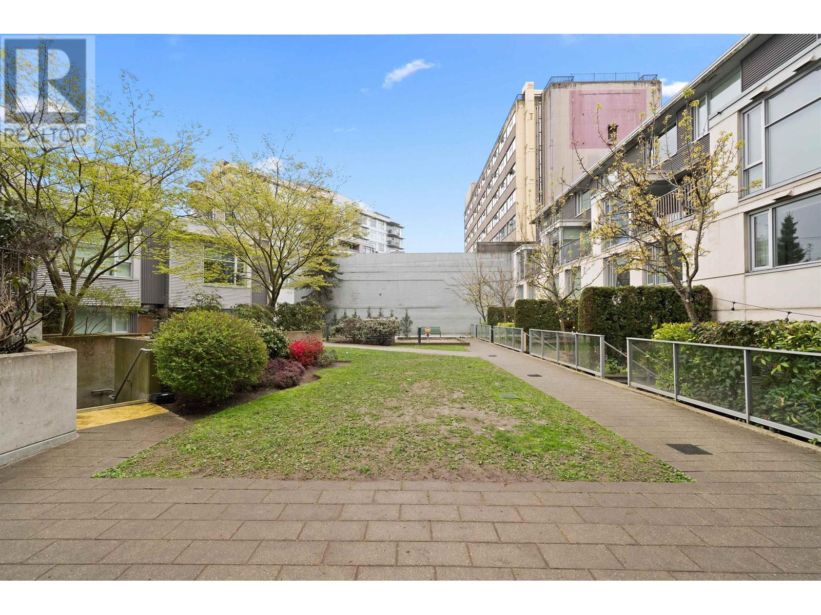 Listing Picture 22 of 32 : 701 328 E 11TH AVENUE, Vancouver / 溫哥華 - 魯藝地產 Yvonne Lu Group - MLS Medallion Club Member