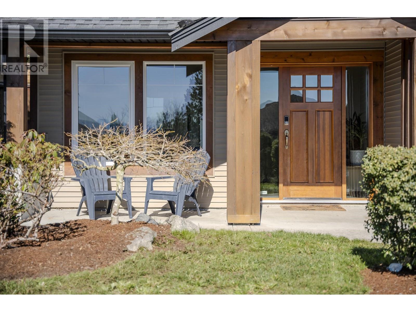 6388 PICADILLY PLACE, sechelt, British Columbia