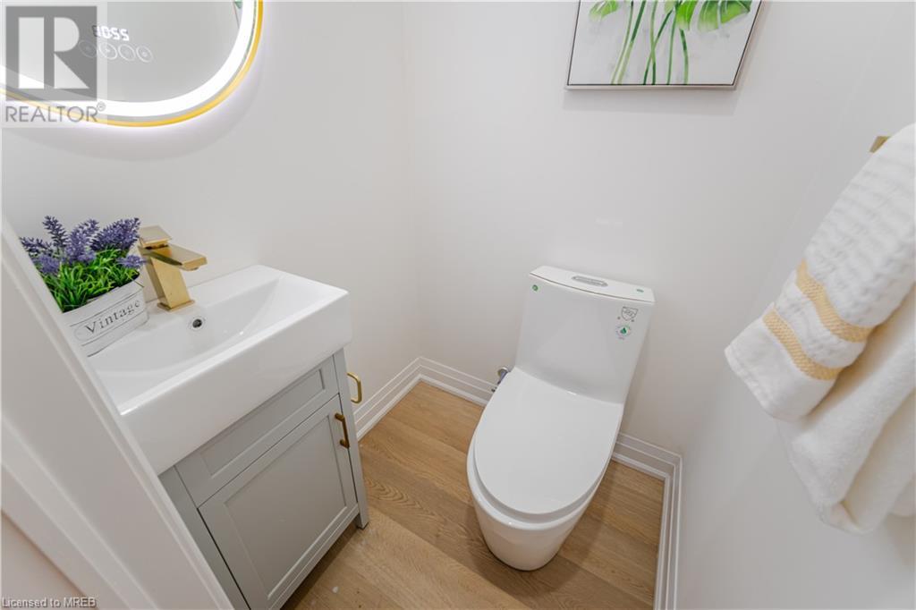 191 Mendel Court, Oakville, Ontario  L6H 1G9 - Photo 7 - 40570258