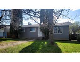 225 Winnipeg AVENUE N Mount Royal SA