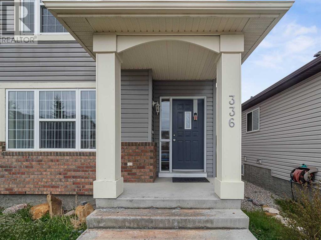 336 Eversyde Circle Sw, Calgary, Alberta  T2Y 4T2 - Photo 3 - A2130316