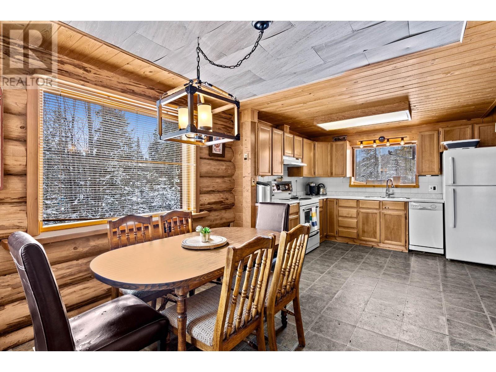 9223-9227 Knouff Lake Rd, Heffley, British Columbia  V0E 1Z1 - Photo 24 - 178375