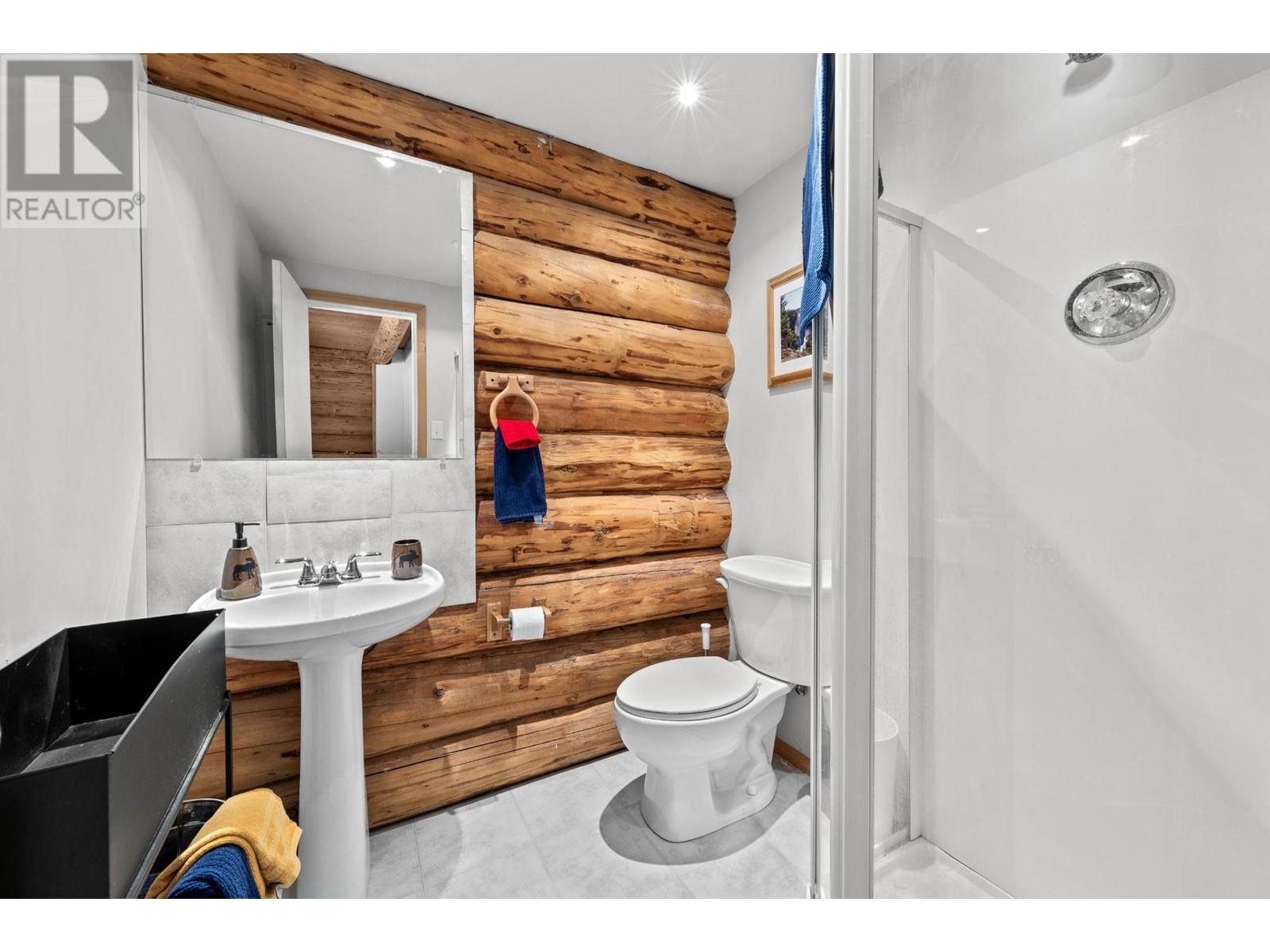 9223-9227 Knouff Lake Rd, Heffley, British Columbia  V0E 1Z1 - Photo 29 - 178375