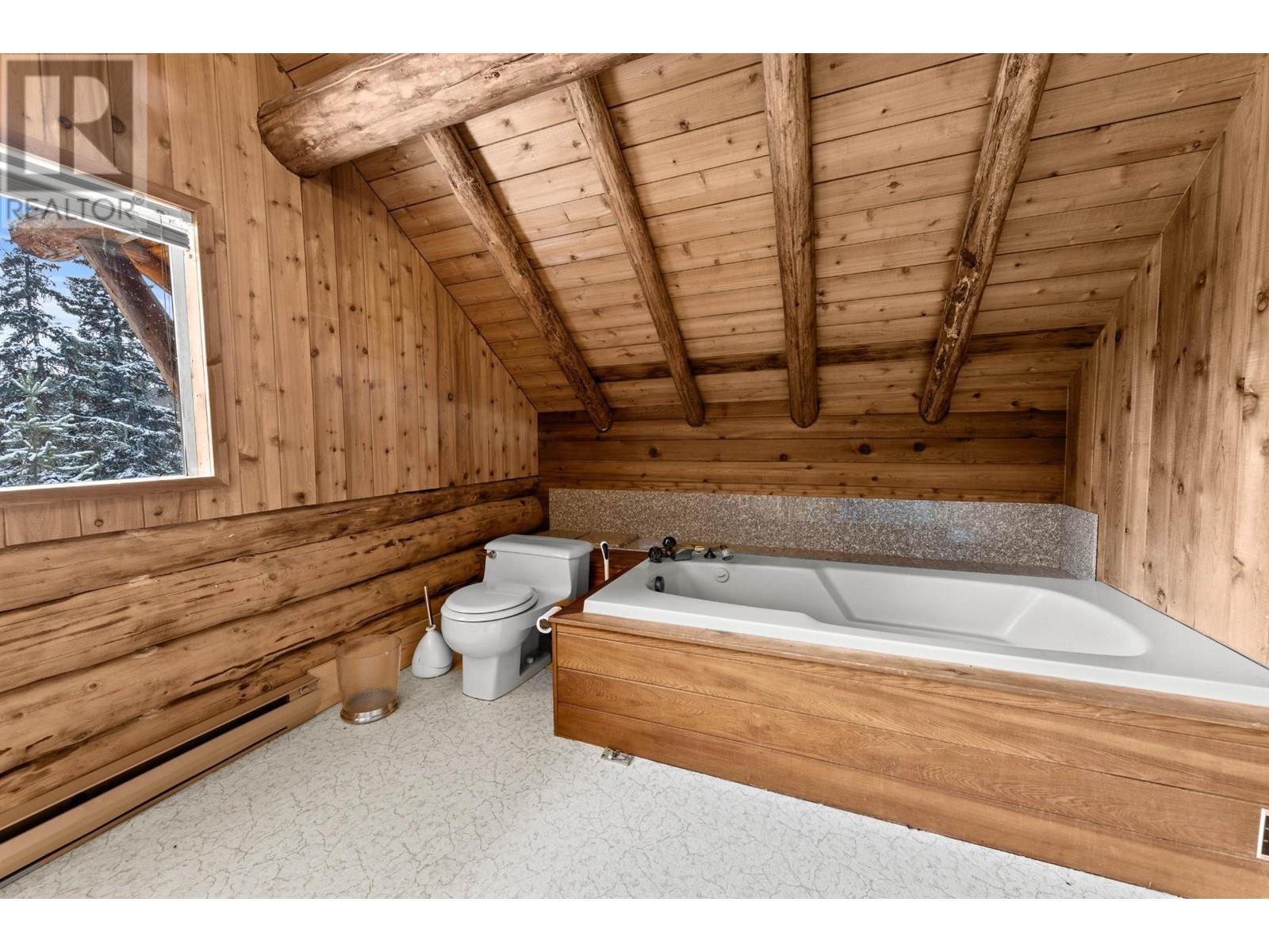 9223-9227 Knouff Lake Rd, Heffley, British Columbia  V0E 1Z1 - Photo 32 - 178375