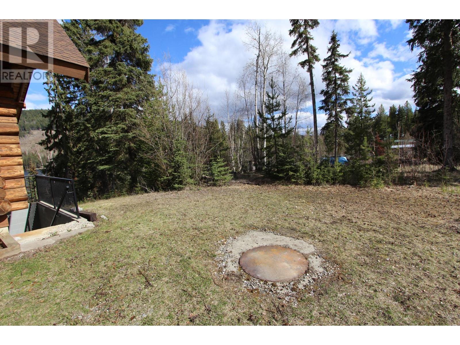 9223-9227 Knouff Lake Rd, Heffley, British Columbia  V0E 1Z1 - Photo 6 - 178375