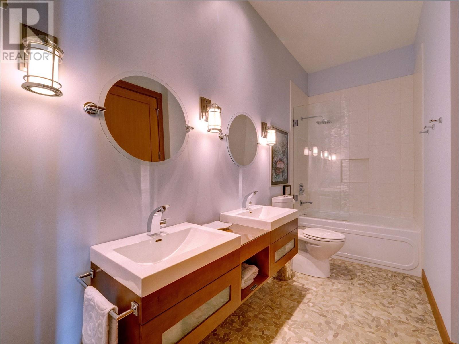 4865 Sunshine Coast Highway, Sechelt, British Columbia  V7Z 0B6 - Photo 32 - R2875905