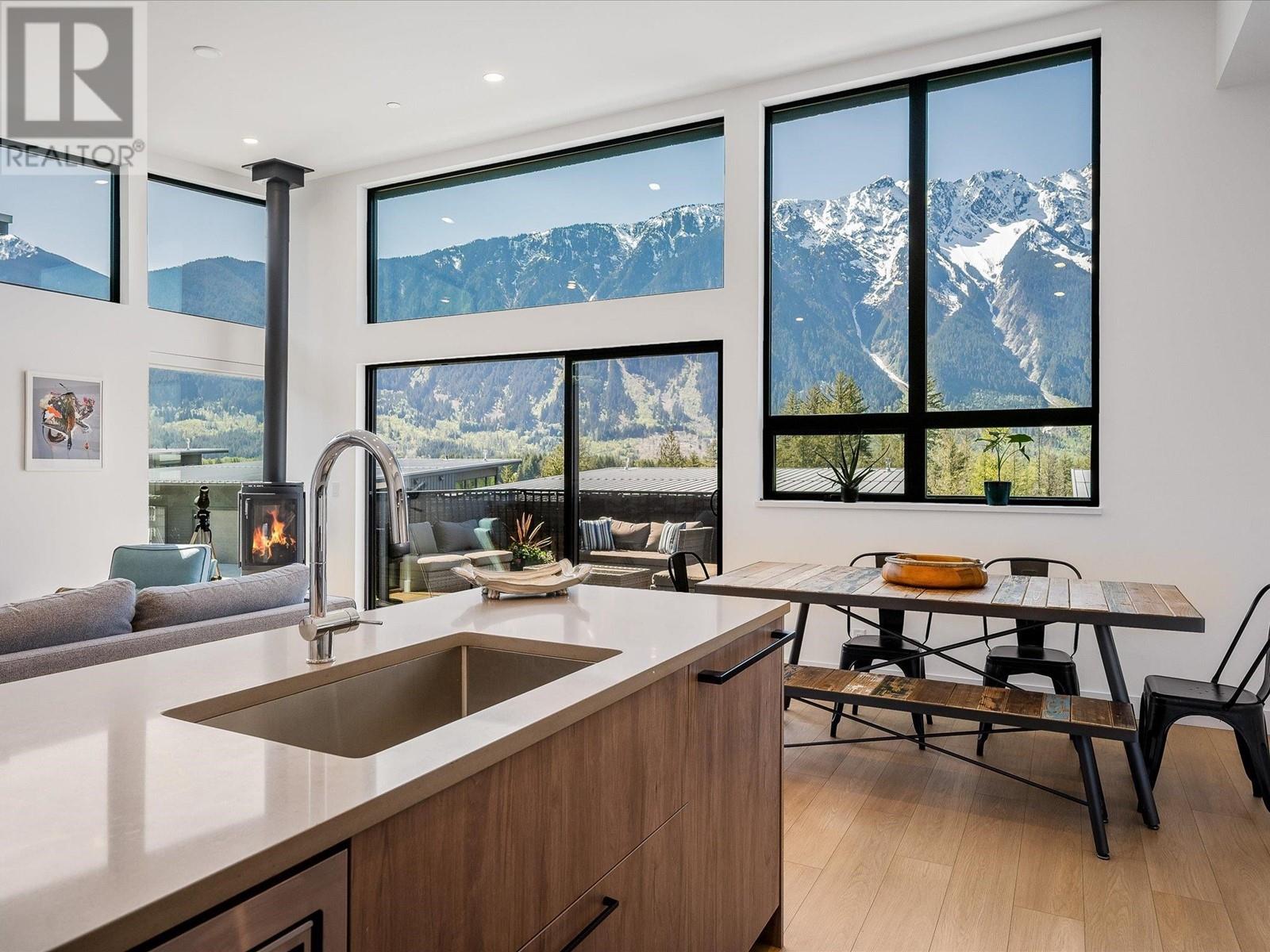 43 4000 Sunstone Way, Pemberton, British Columbia  V0N 2L3 - Photo 6 - R2881389