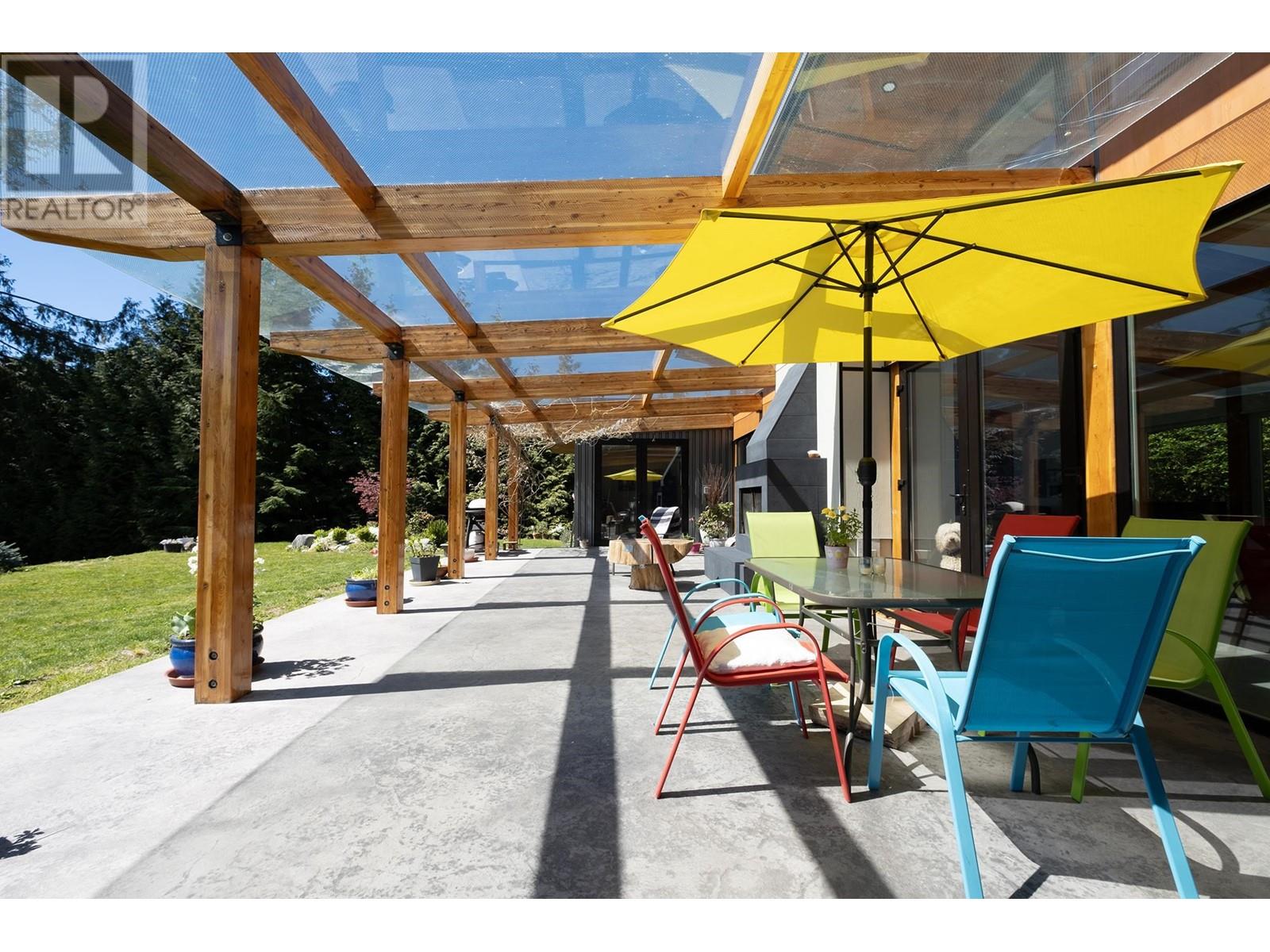 996 Reed Road, Gibsons, British Columbia  V0N 1V7 - Photo 30 - R2881440