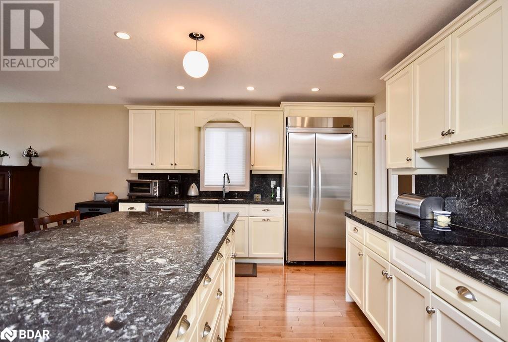 167 Crompton Drive, Barrie, Ontario  L4M 6P1 - Photo 15 - 40585728