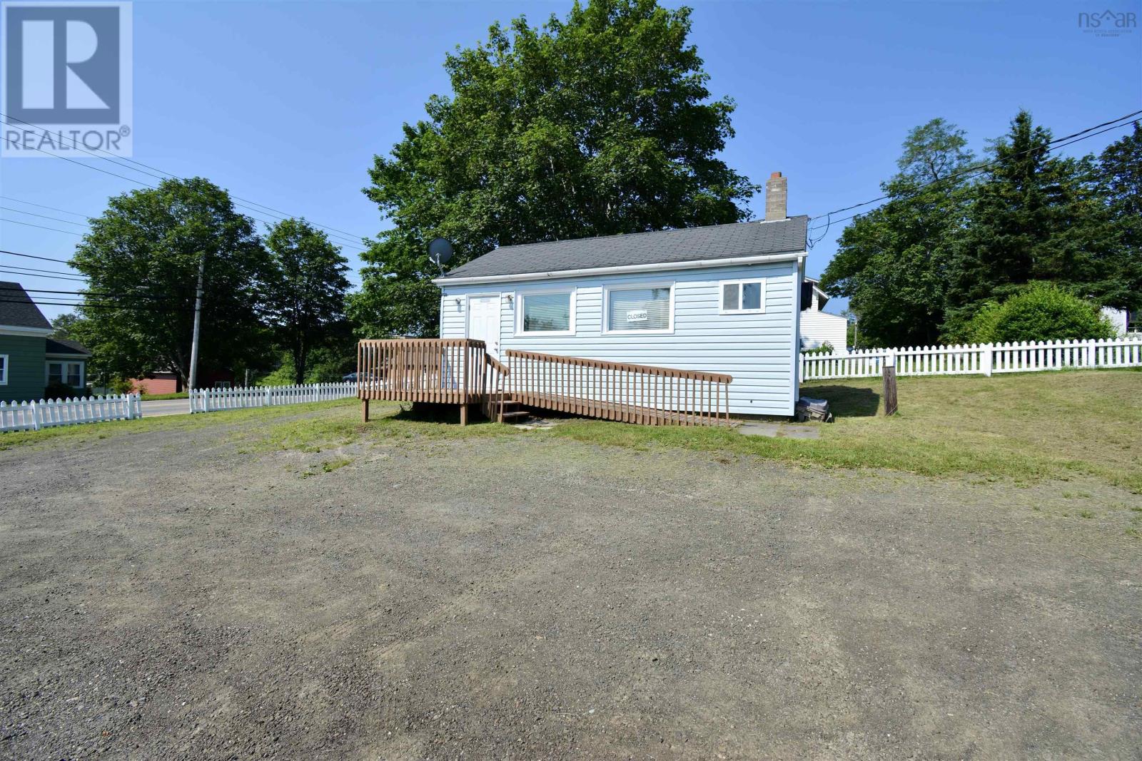42 Warwick Street, Digby, Nova Scotia  B0V 1A0 - Photo 3 - 202314495
