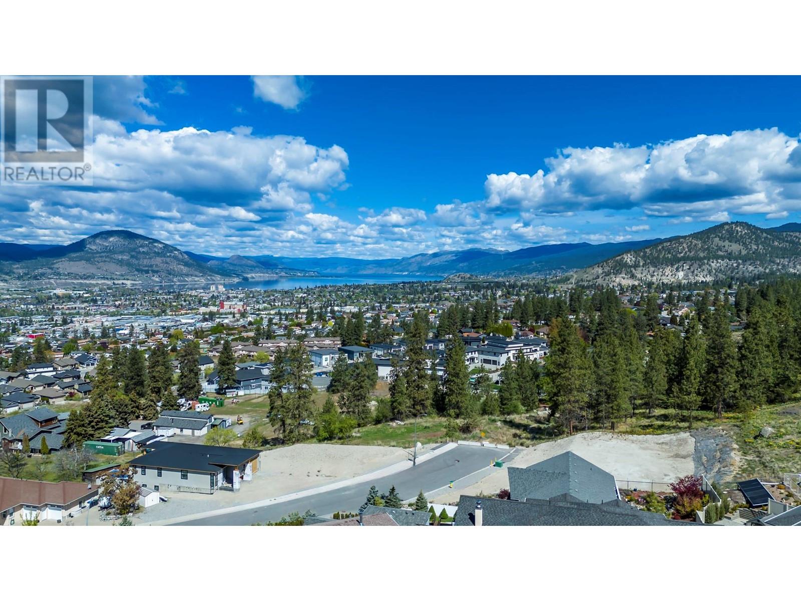2821 Evergreen Drive, Penticton, British Columbia  V2A 7T1 - Photo 4 - 10313428