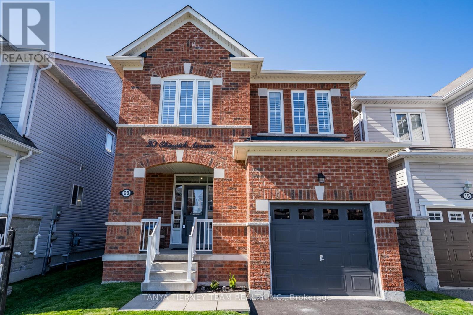 20 CHISWICK AVE, whitby, Ontario