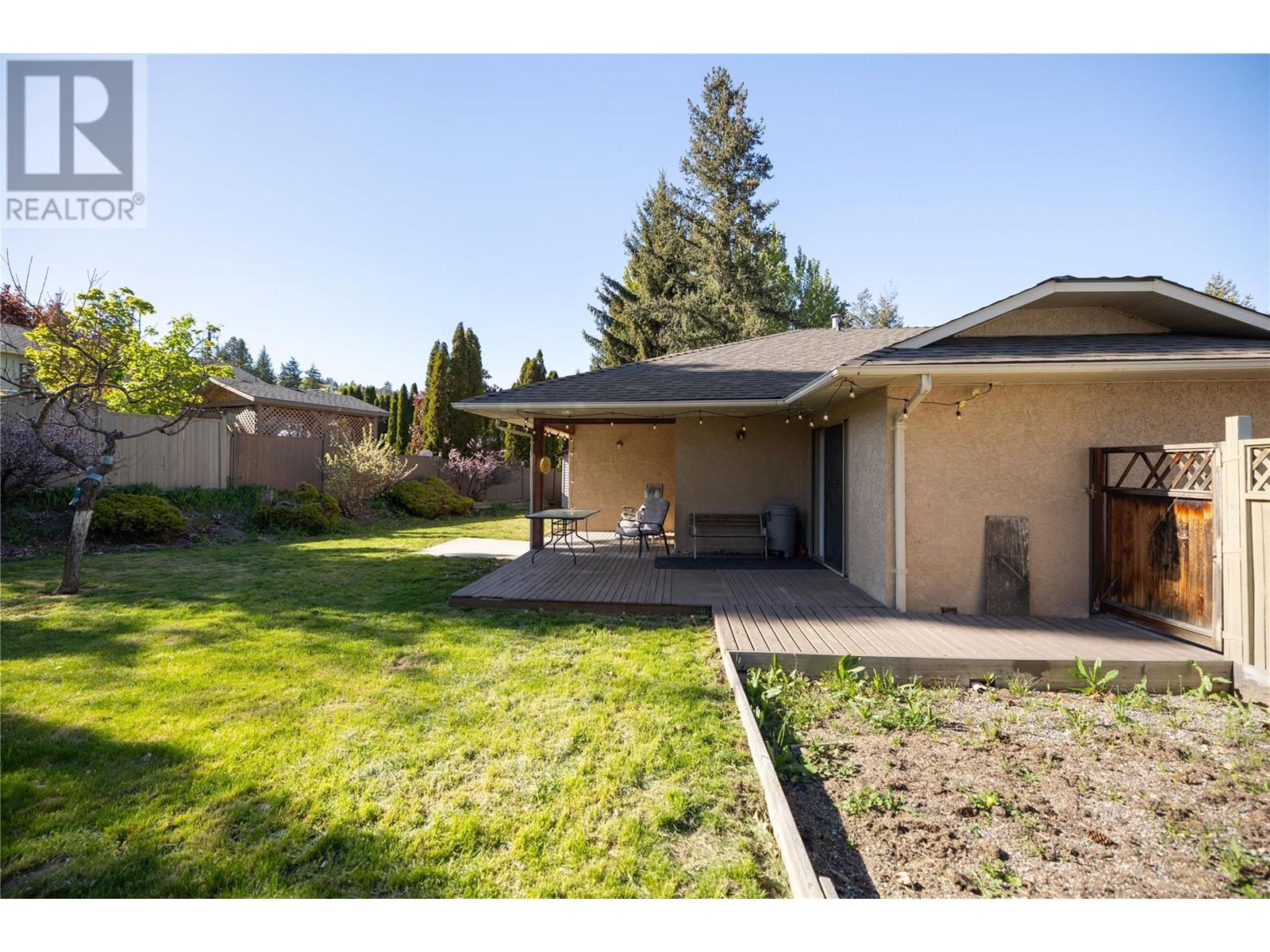 3556 Country Pines Drive West Kelowna Photo 4