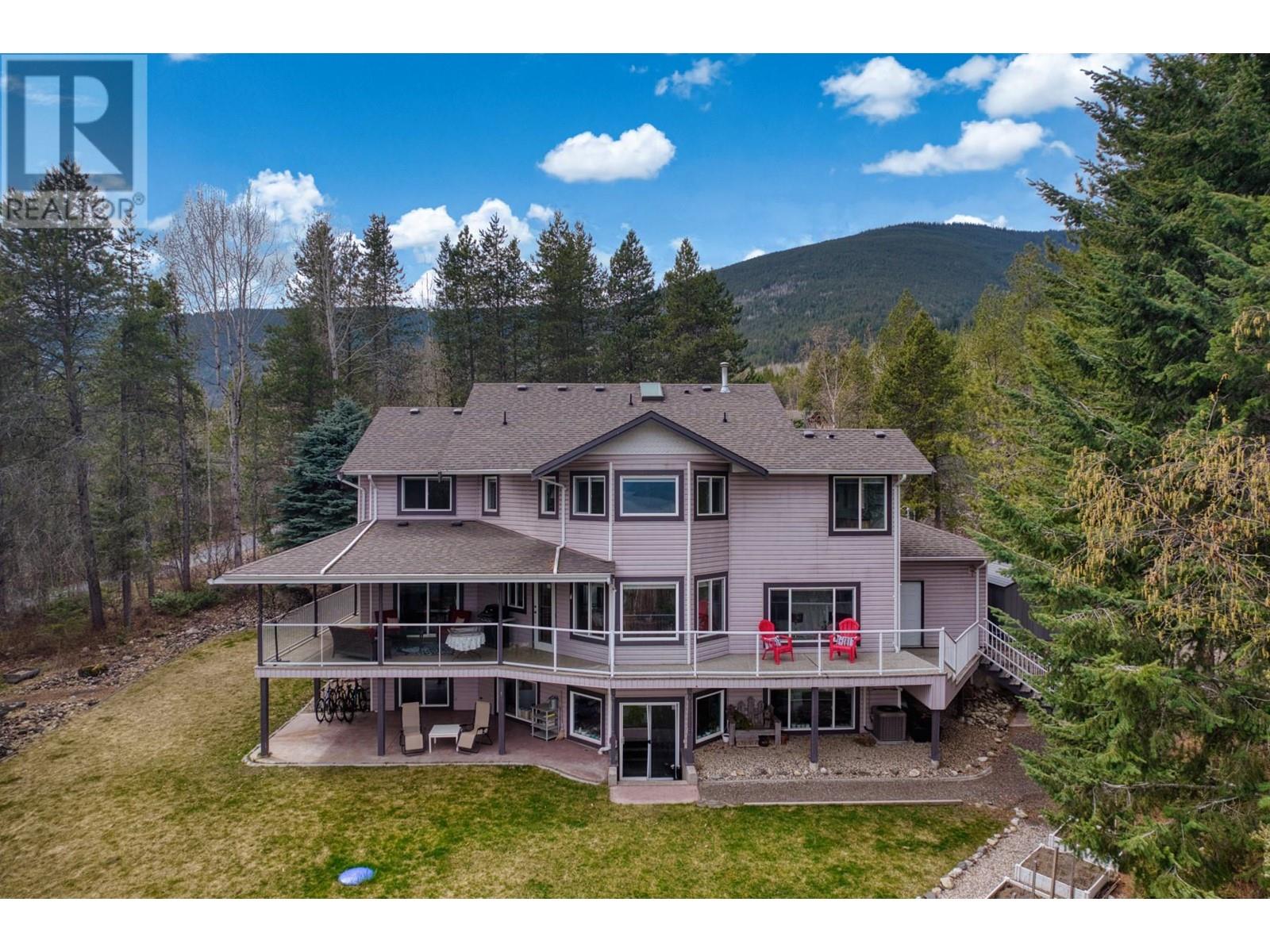 3900 60 Street Nw, Salmon Arm, British Columbia  V1E 3A8 - Photo 3 - 10308897