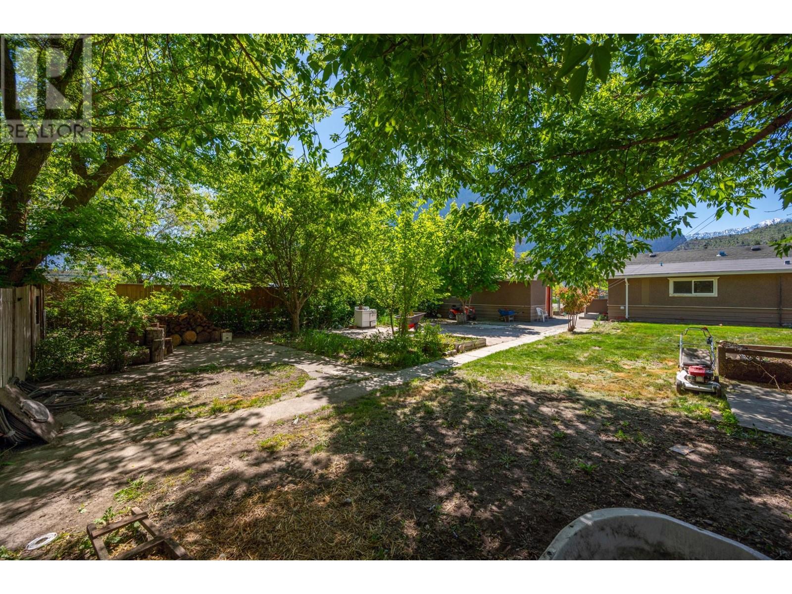 1236 Bouvette Rd, Lillooet, British Columbia  V0K 1V0 - Photo 34 - 178406