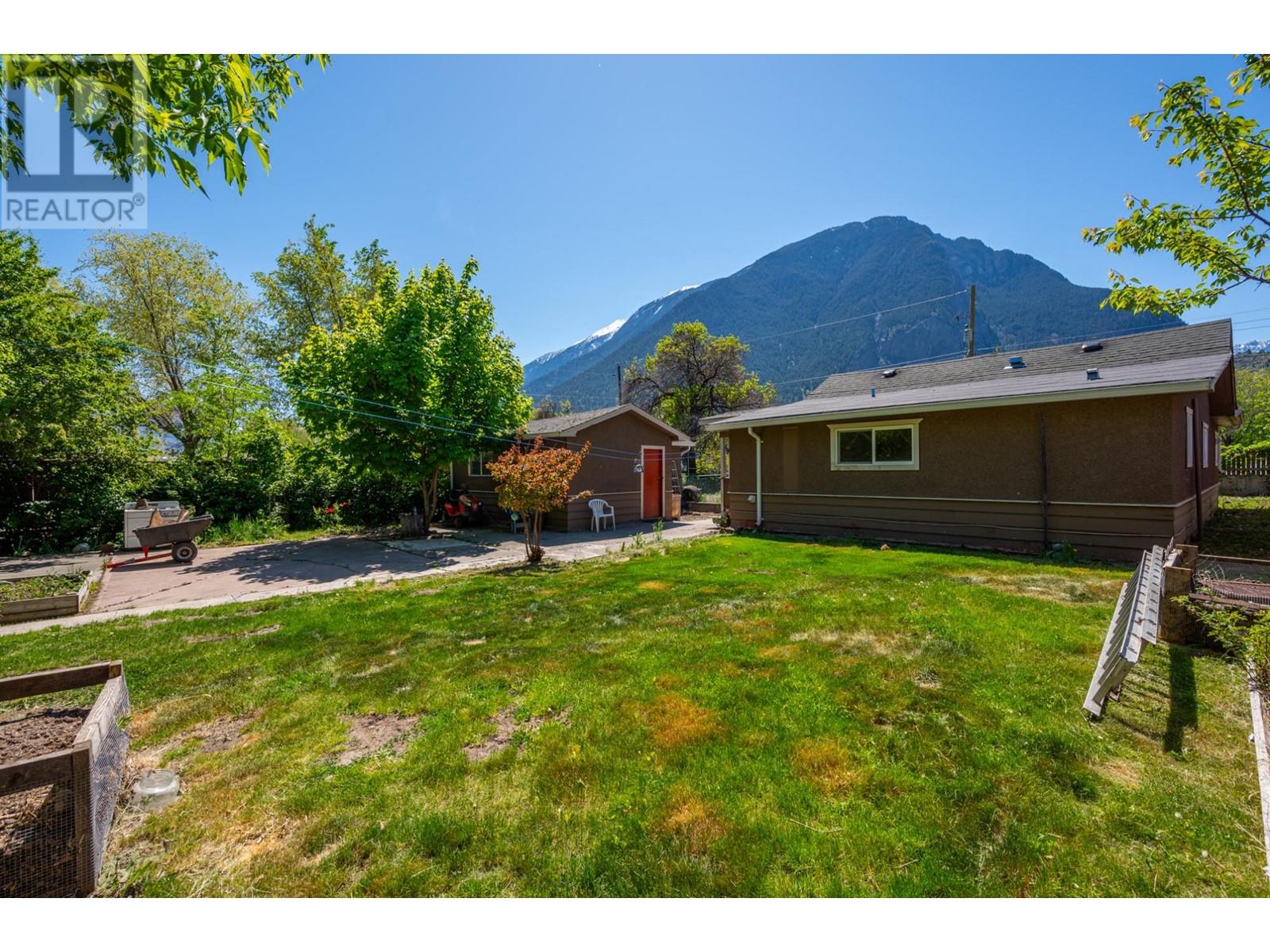 1236 Bouvette Rd, Lillooet, British Columbia  V0K 1V0 - Photo 29 - 178406