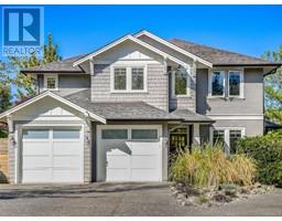 4008 South Valley Dr Strawberry Vale, Saanich, Ca