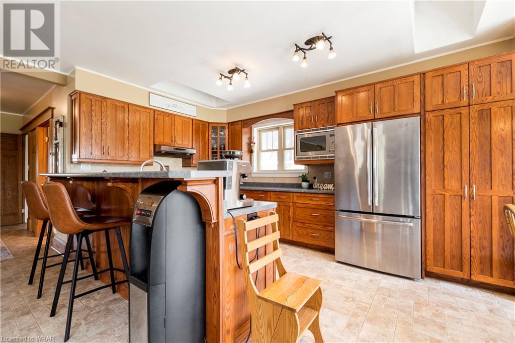 1935 Sawmill Road N, Conestogo, Ontario N0B 1N0 (26881510) Royal